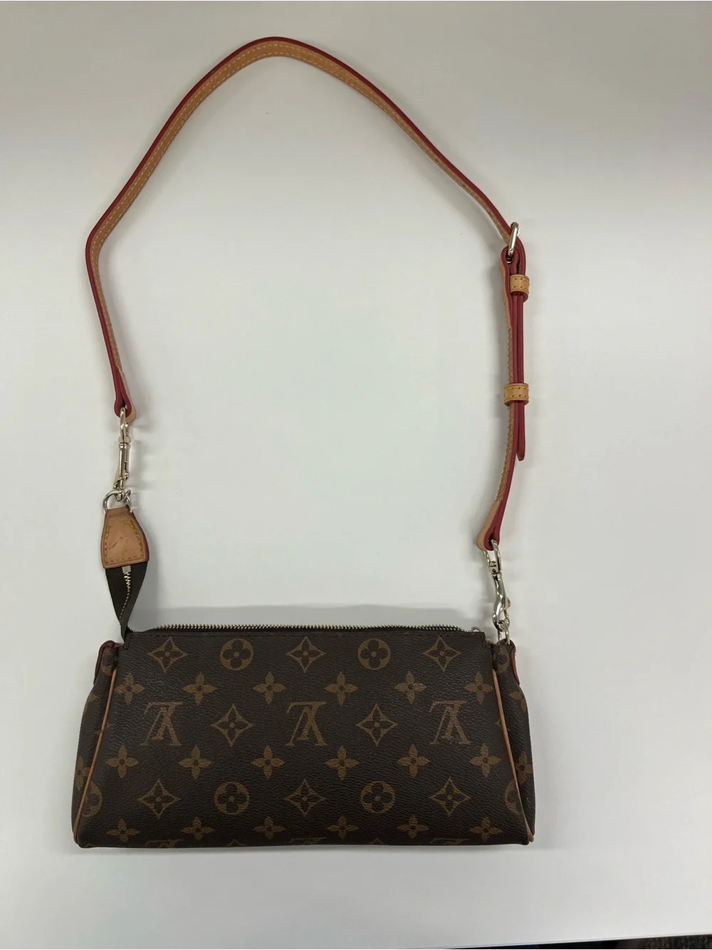 Project Bag Louis Vuitton Eva Monogram Canvas Clutch Bag_5